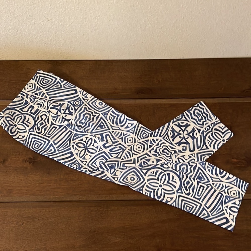 Lafayette NY 148 Blue & White High Waisted Cropped Pants Sz. 8 - Picture 13 of 14